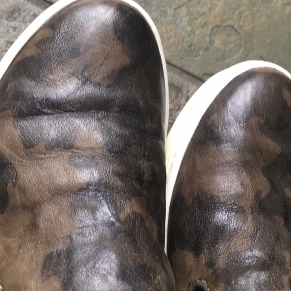 Shoes - Picture 9 of 13